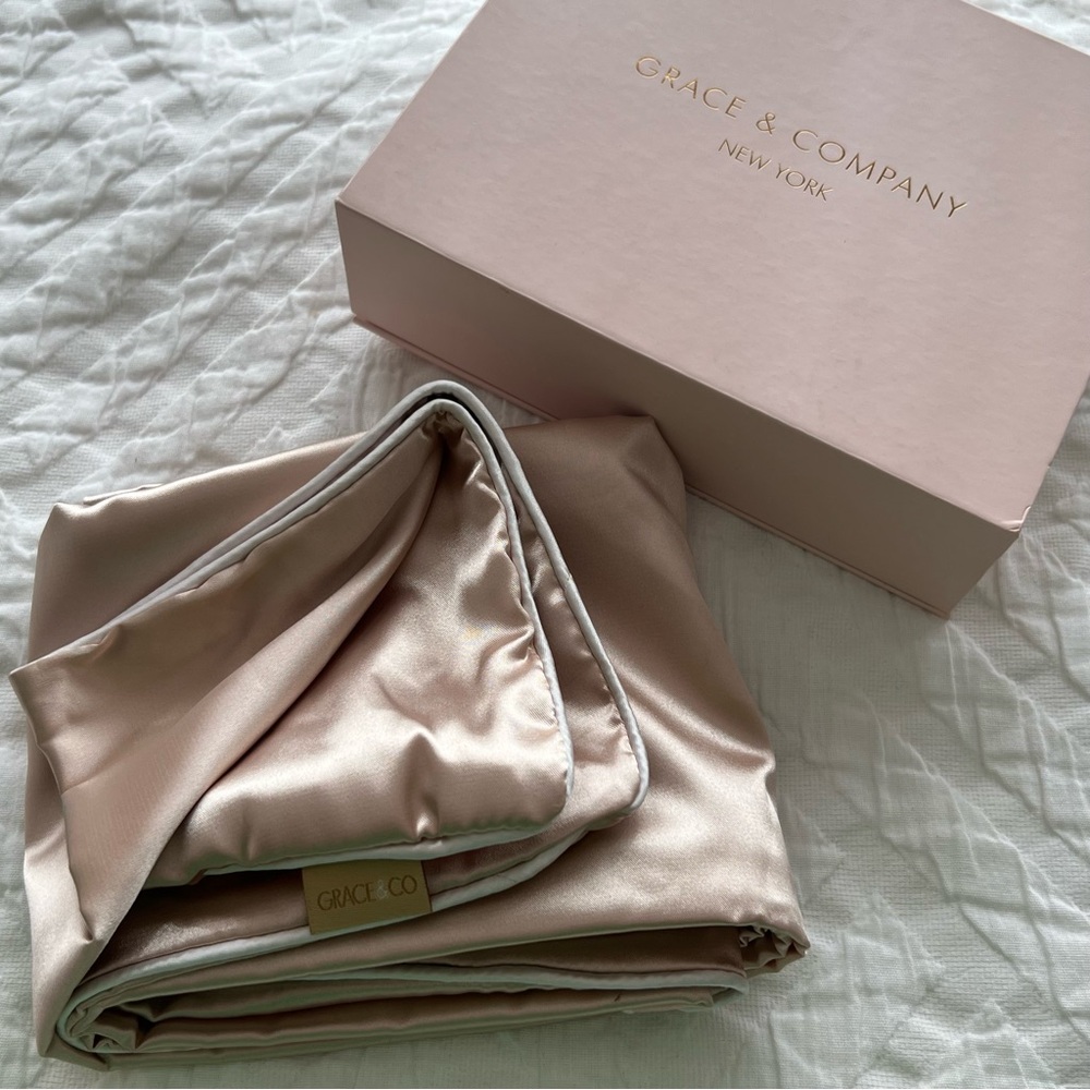 Grace & Company Satin Pillowcase Set